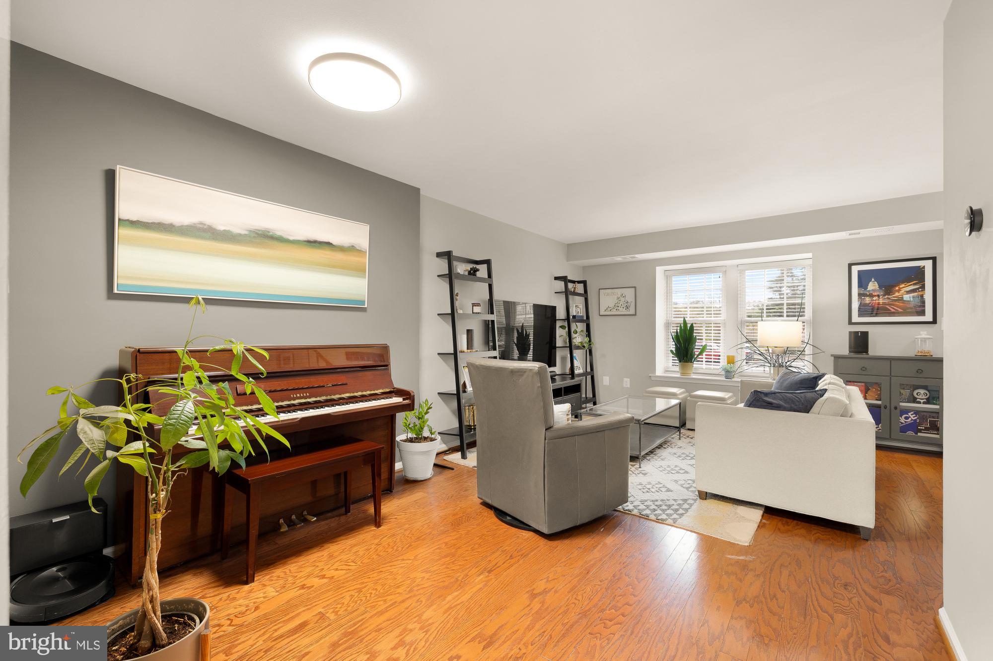 2433 S WALTER REED DRIVE 18-1