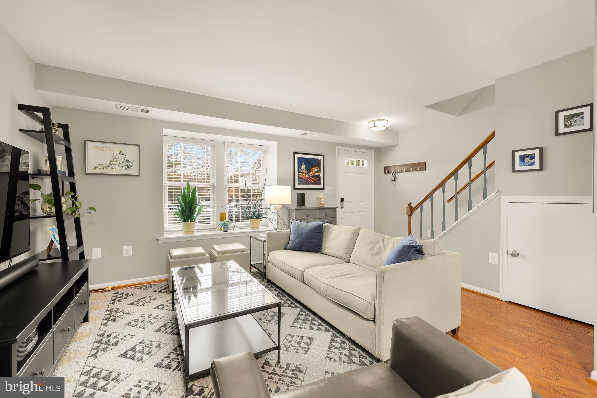 2433 S WALTER REED DRIVE 18-1