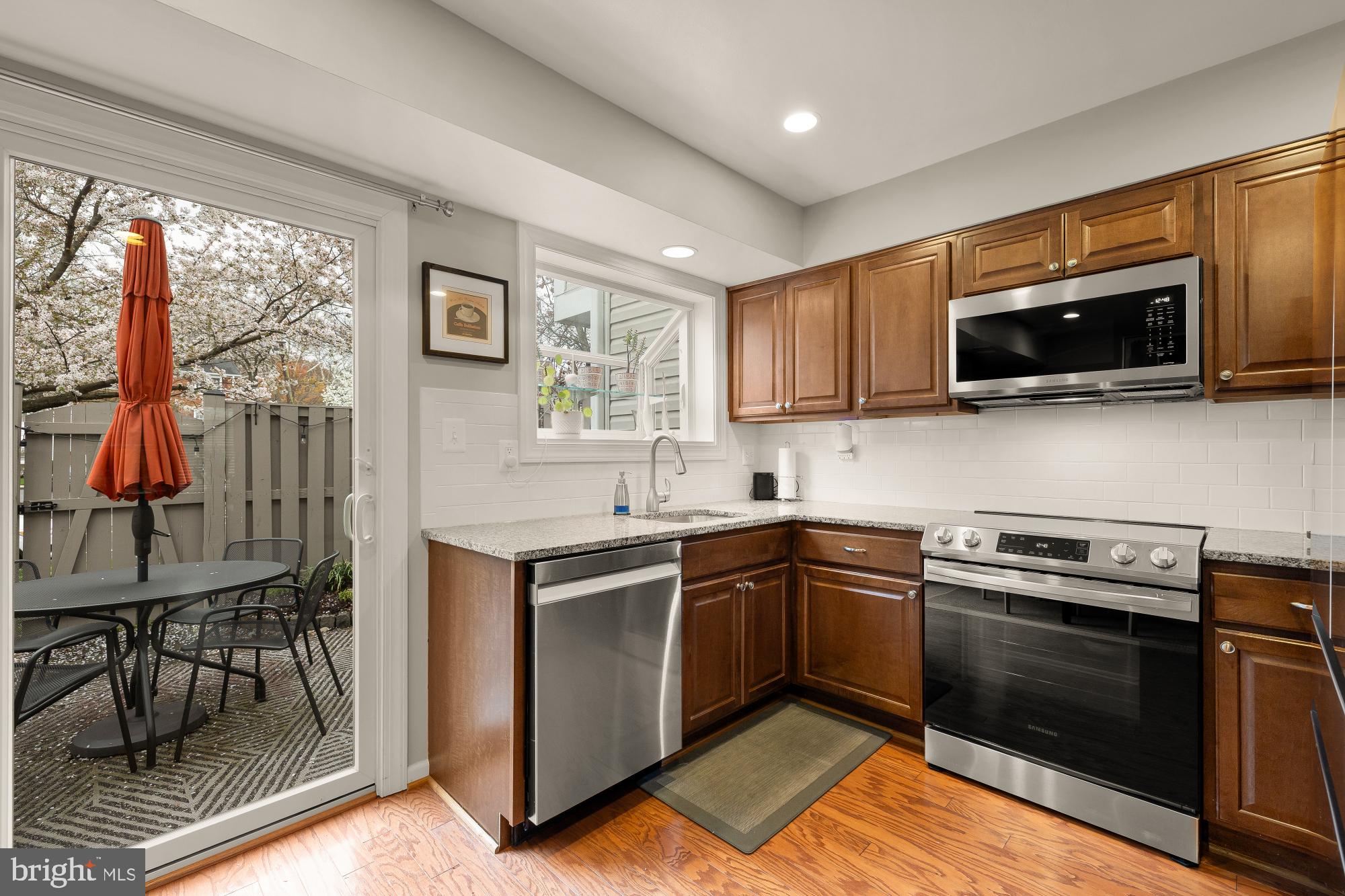 2433 S WALTER REED DRIVE 18-1