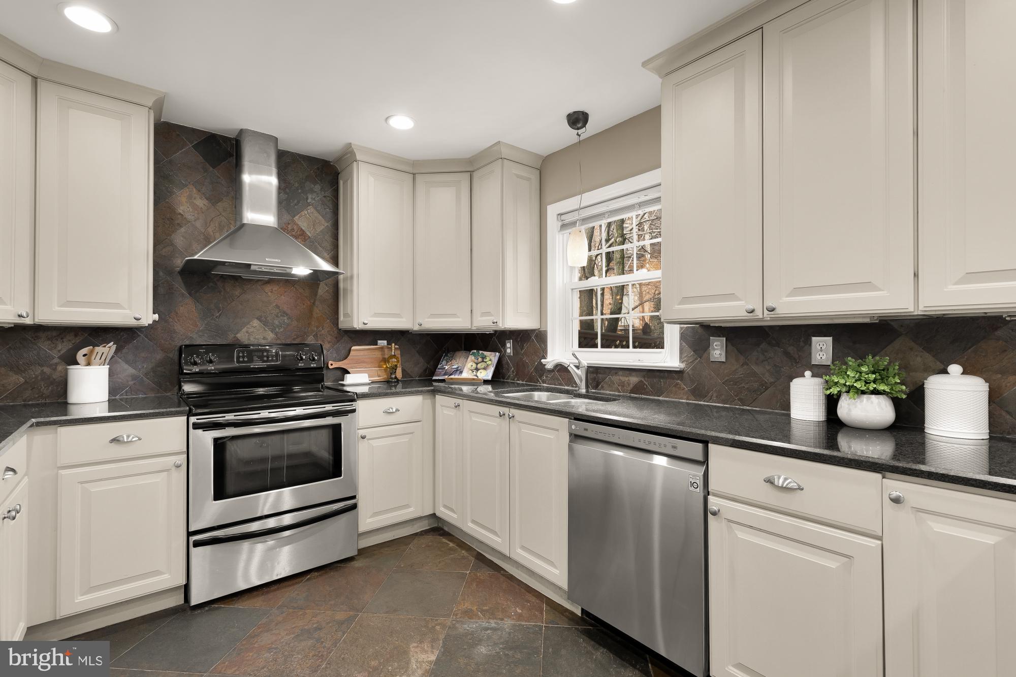 241 GRETNA GREEN COURT