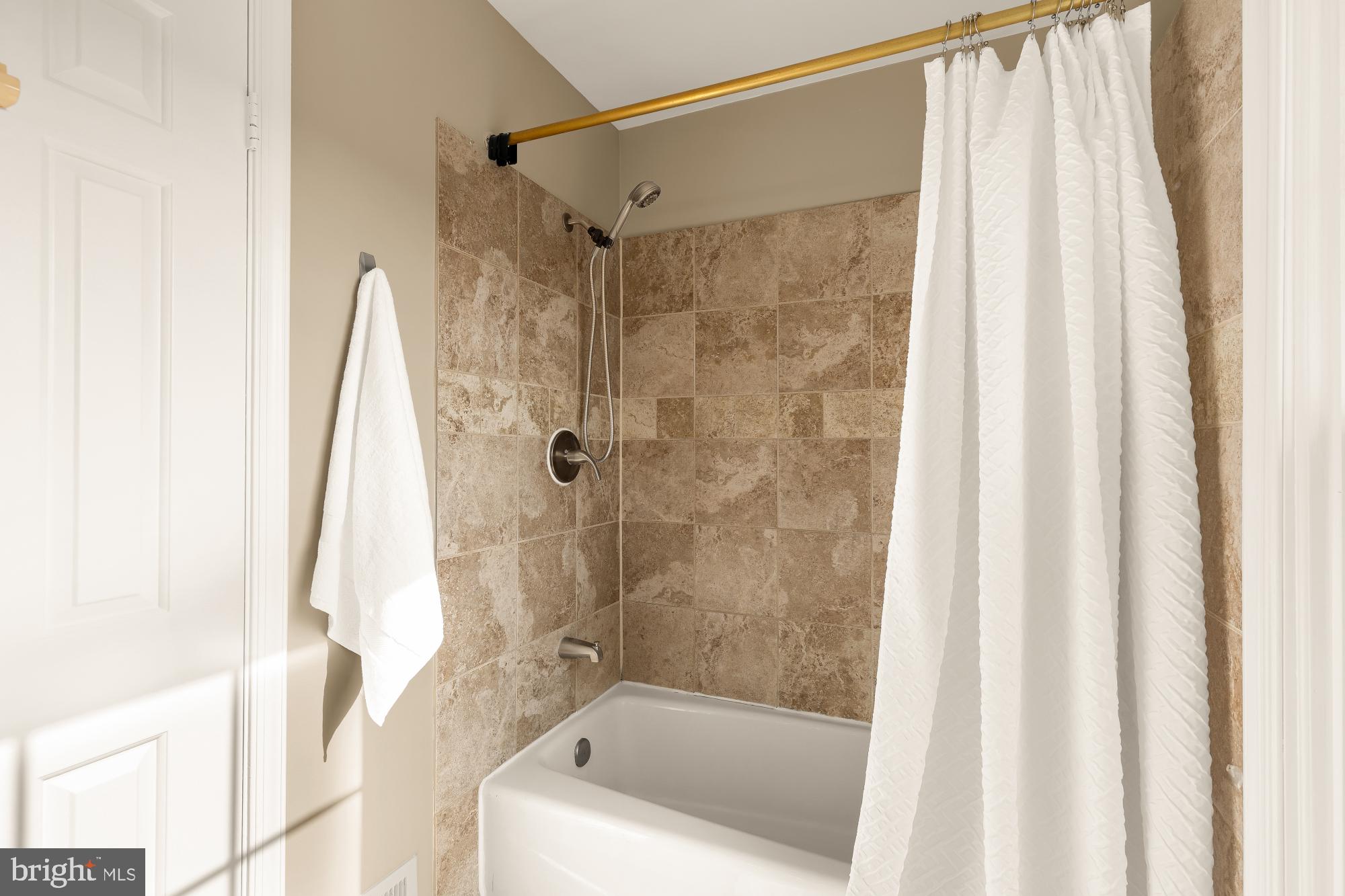 241 GRETNA GREEN COURT