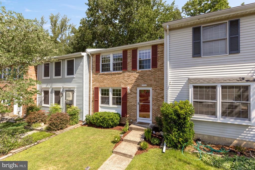 8100 LOVING FOREST COURT