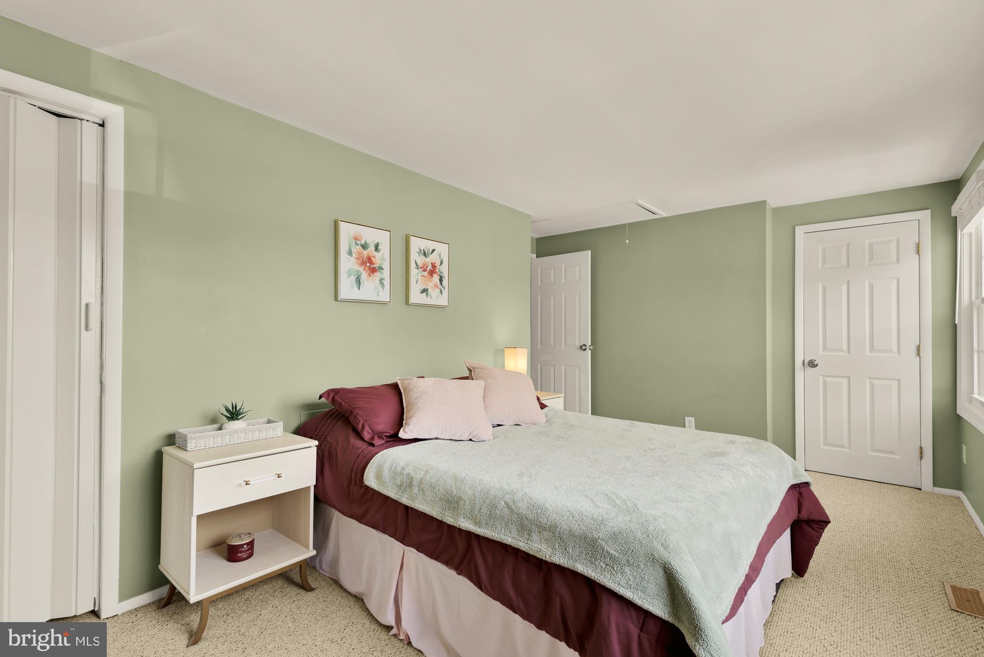 8100 LOVING FOREST COURT