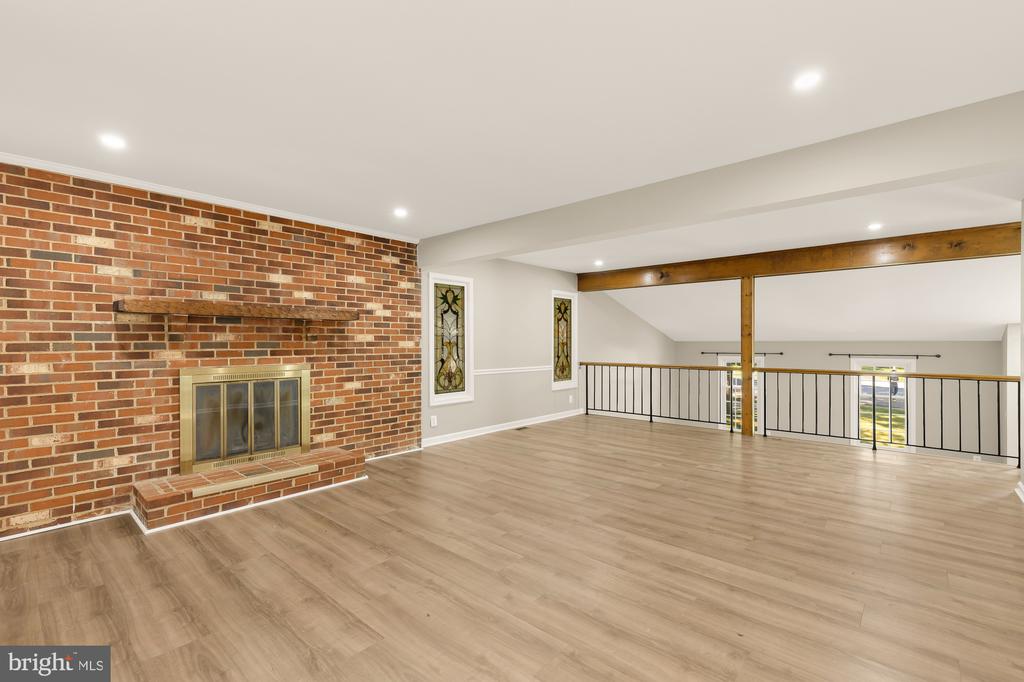13005 EMMET COURT