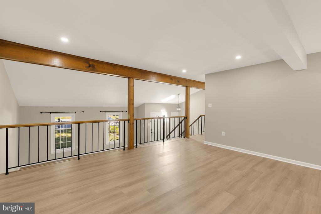 13005 EMMET COURT