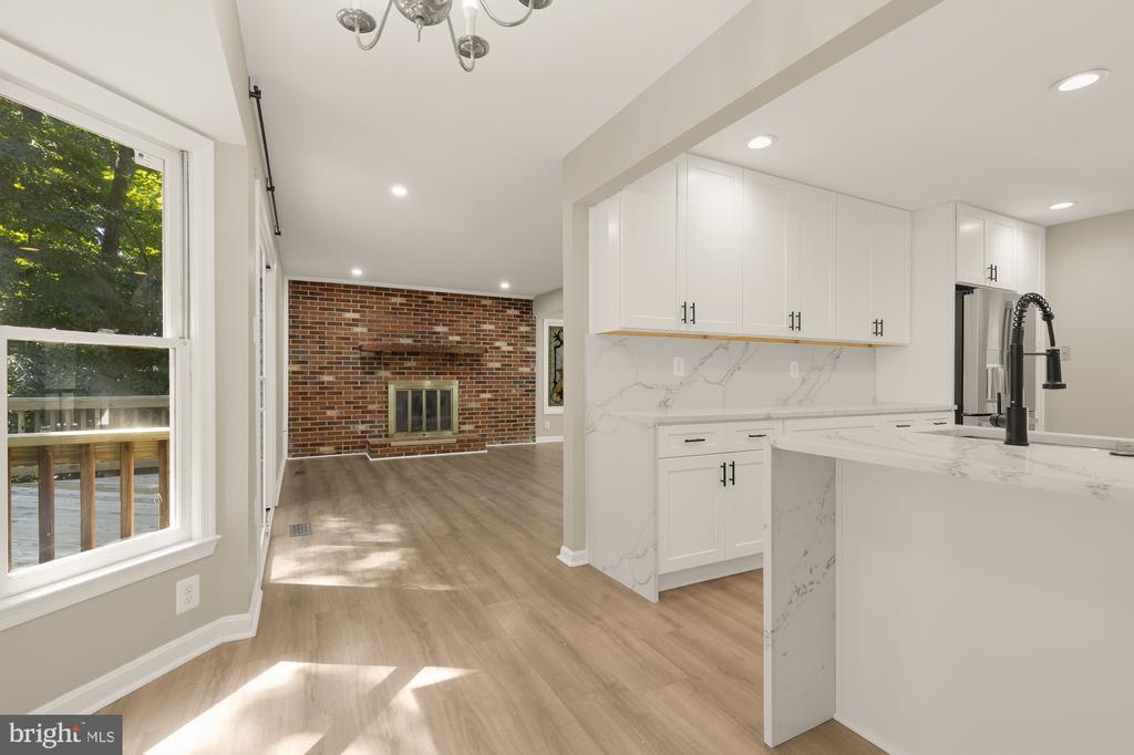 13005 EMMET COURT