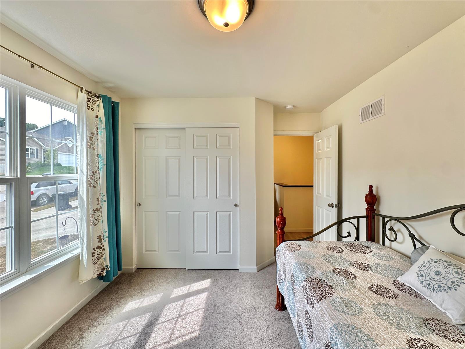 2617 Winding Valley Dr