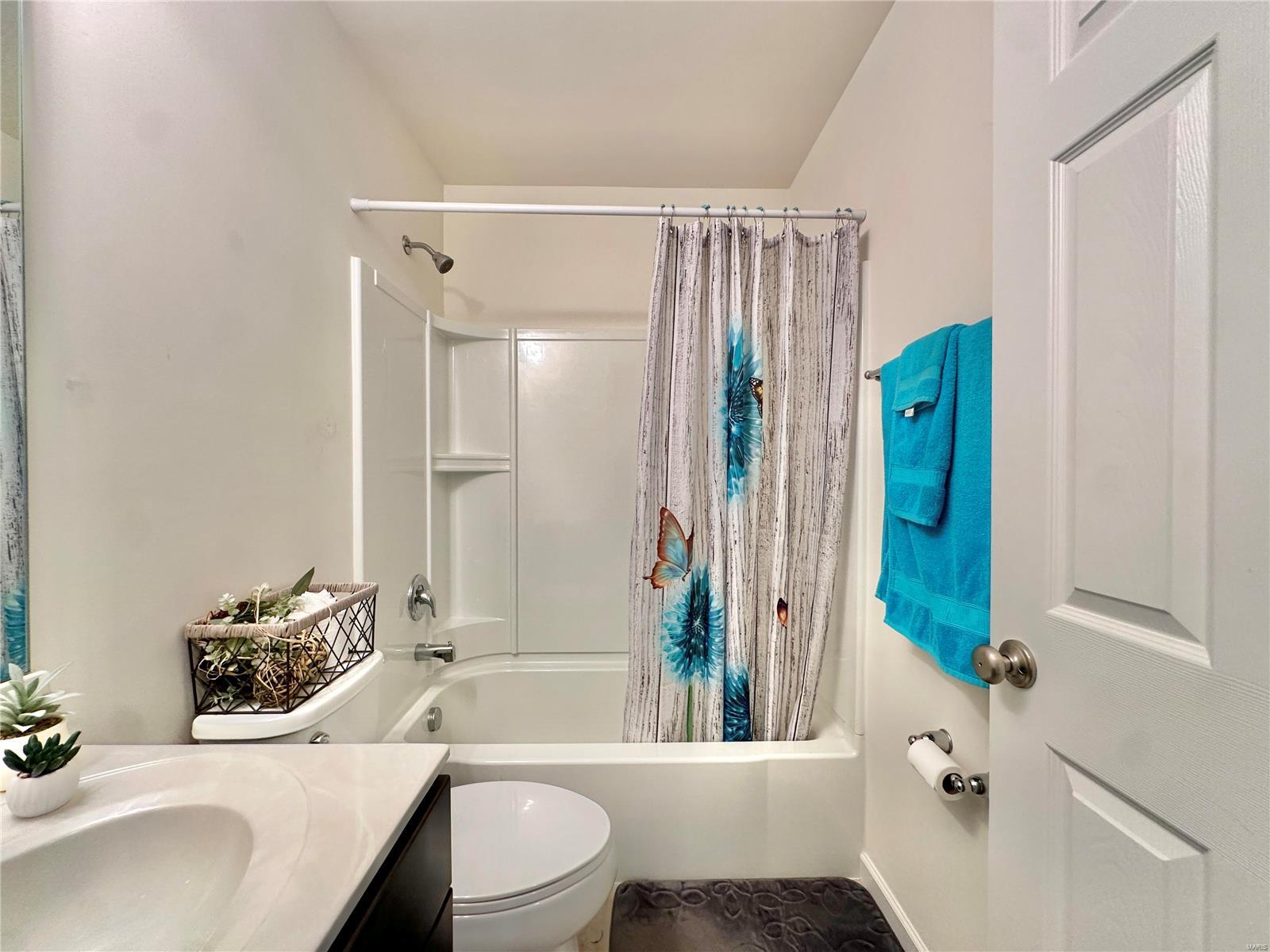 2617 Winding Valley Dr