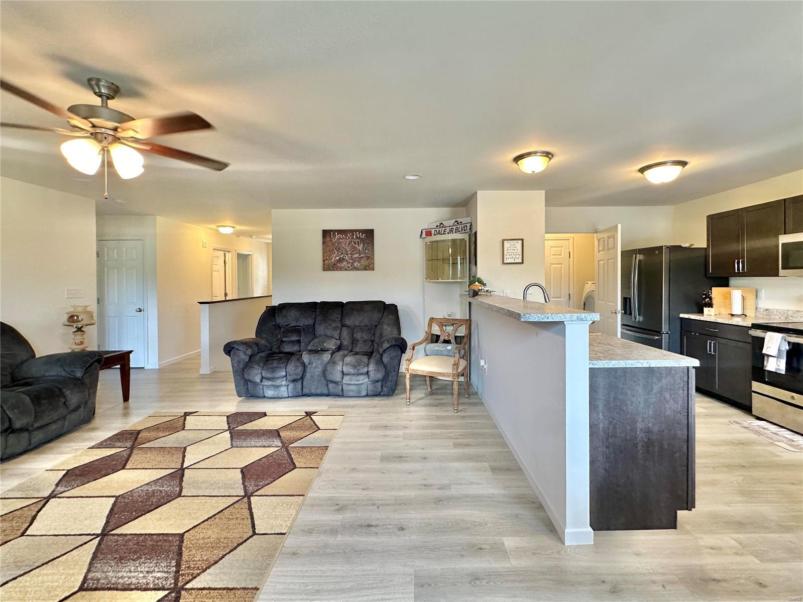 2617 Winding Valley Dr