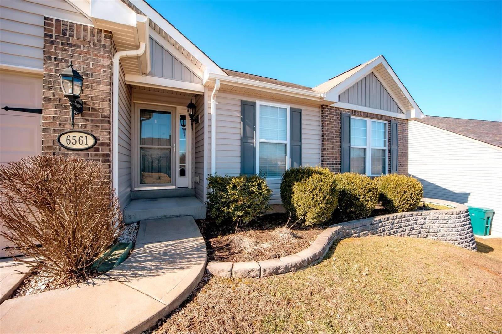 6561 Buckingham Palace Drive