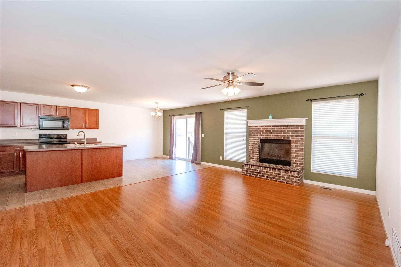 6561 Buckingham Palace Drive