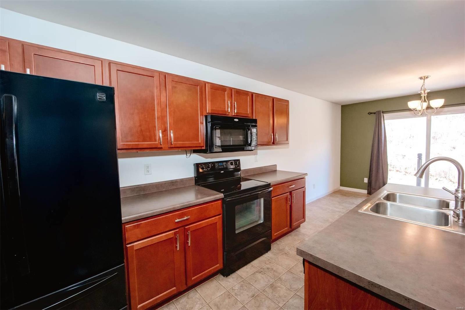 6561 Buckingham Palace Drive