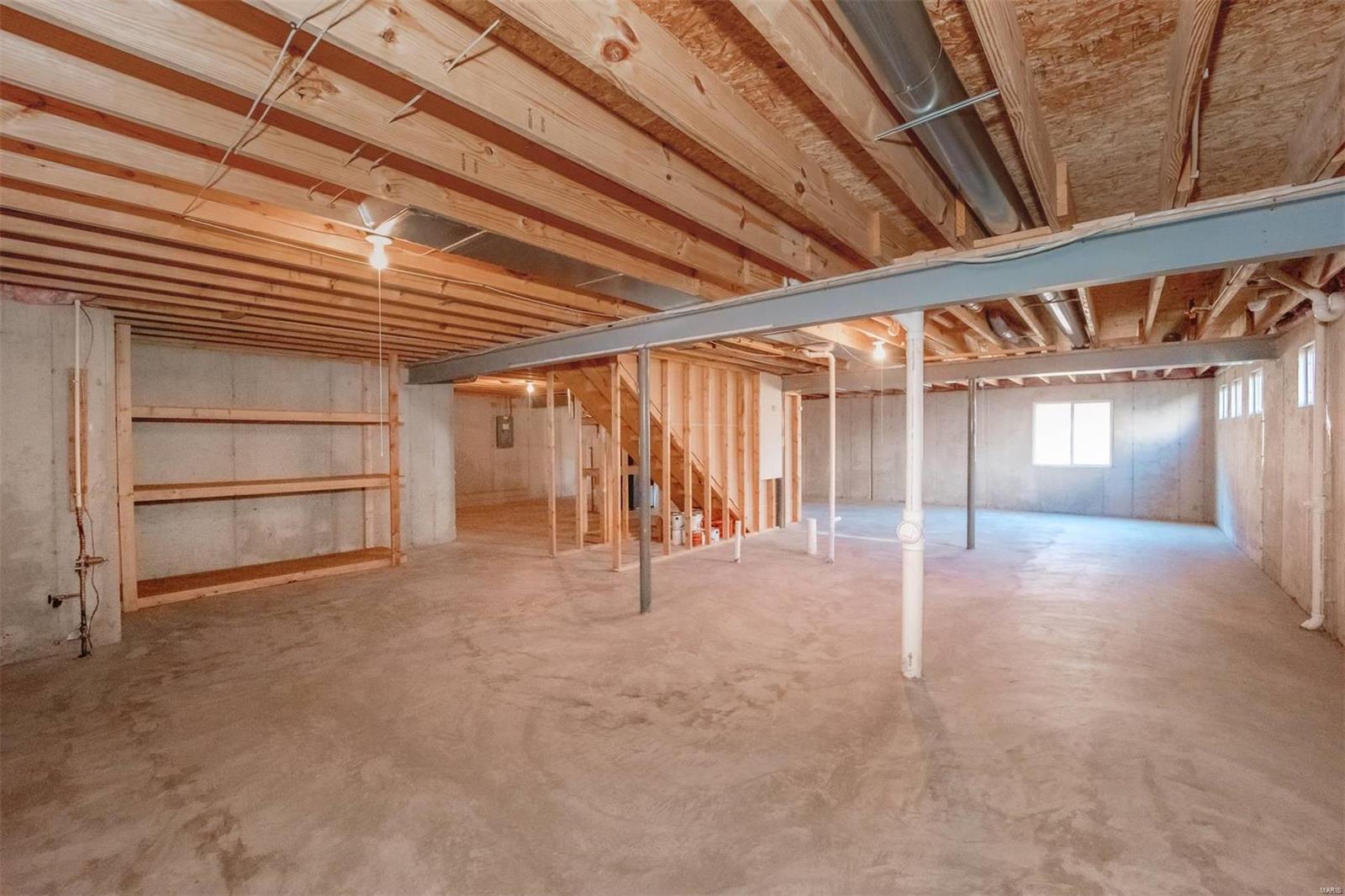 6561 Buckingham Palace Drive