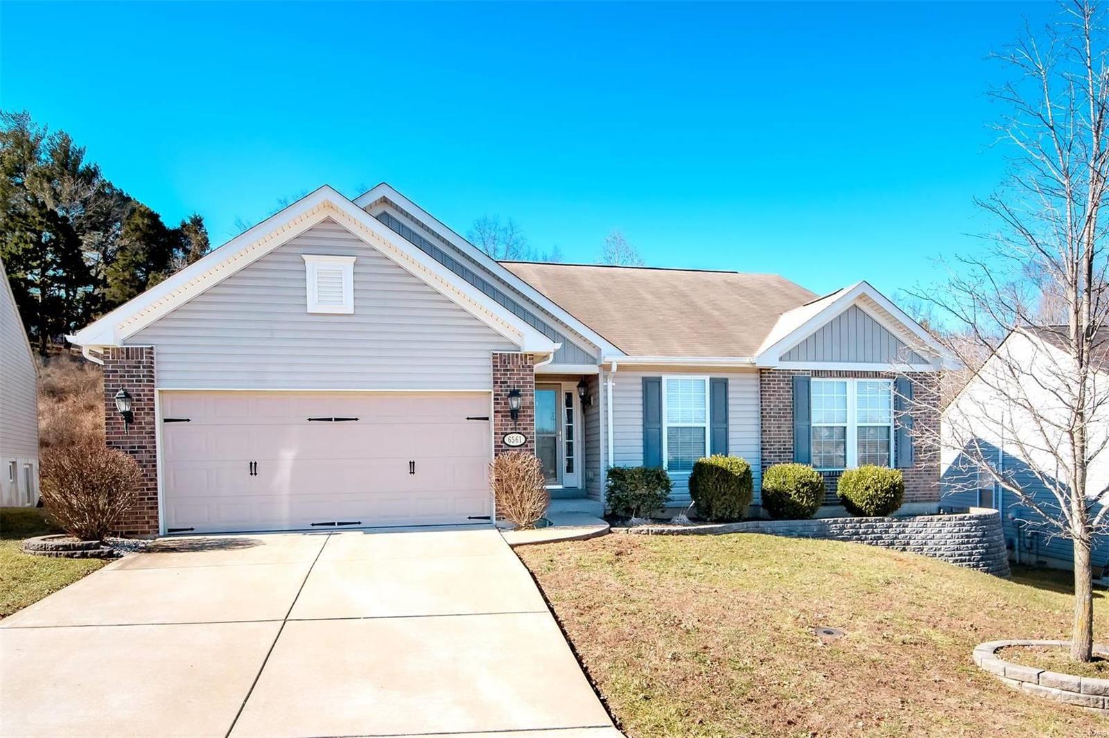 6561 Buckingham Palace Drive