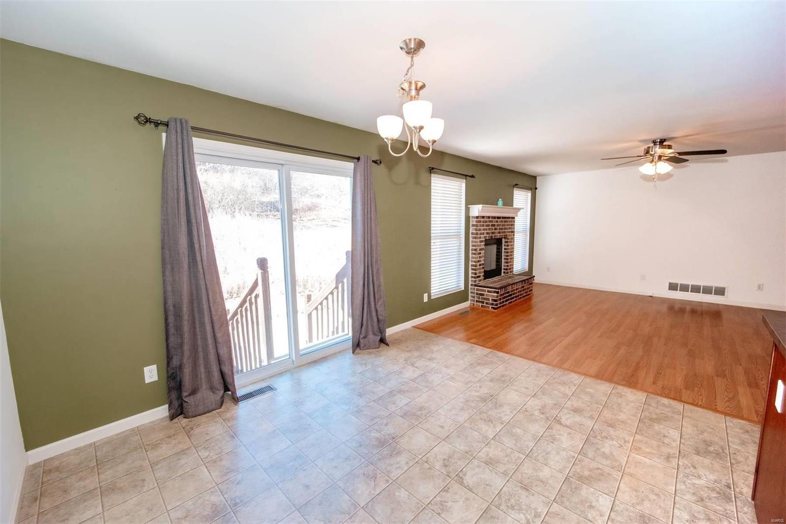 6561 Buckingham Palace Drive