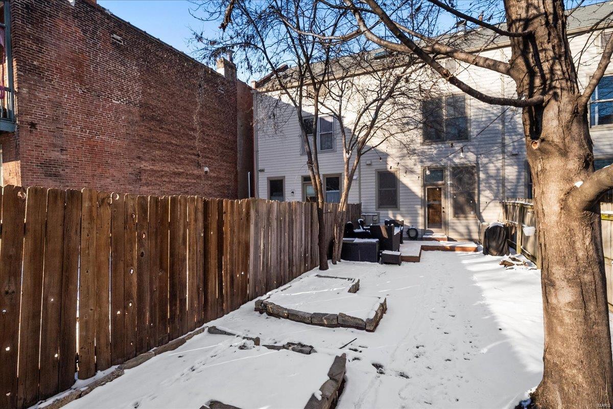 2324 Hickory Street