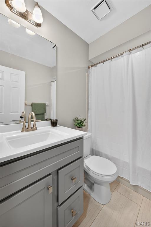 5106 Hollow Wood Court Unit: C