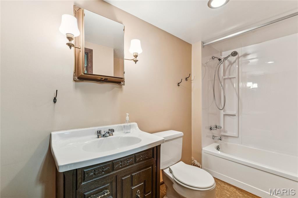 401 Cannonbury Drive