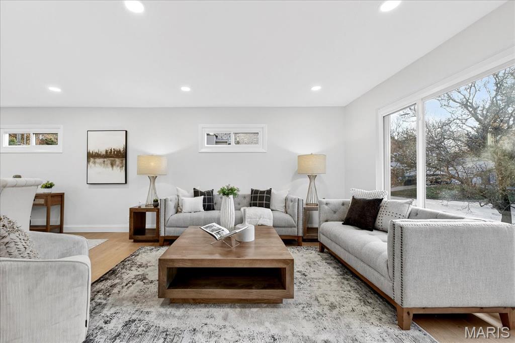 2 Thorncliff