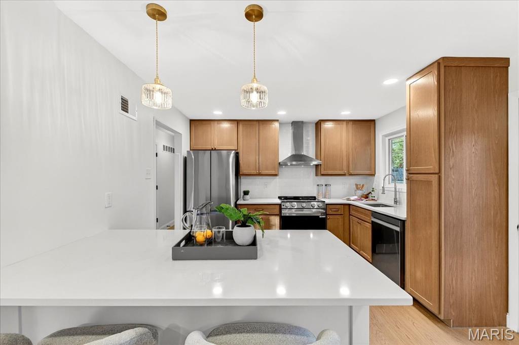 2 Thorncliff