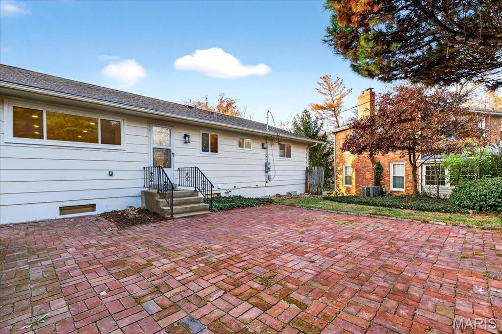 2 Thorncliff