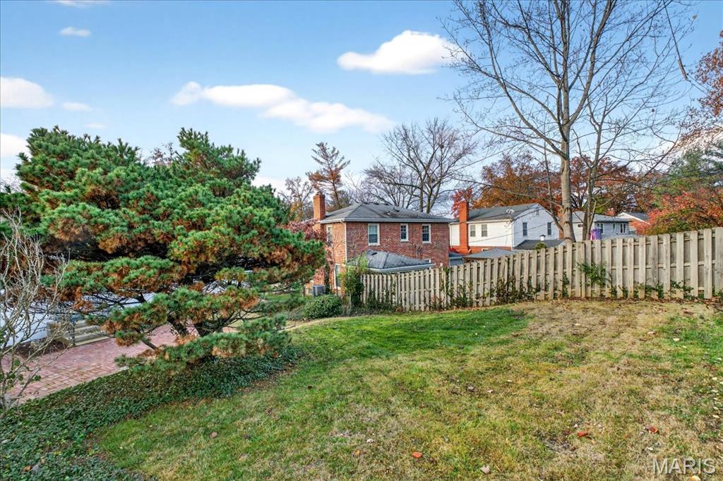 2 Thorncliff