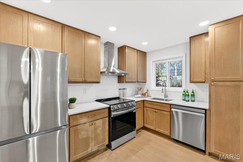 2 Thorncliff