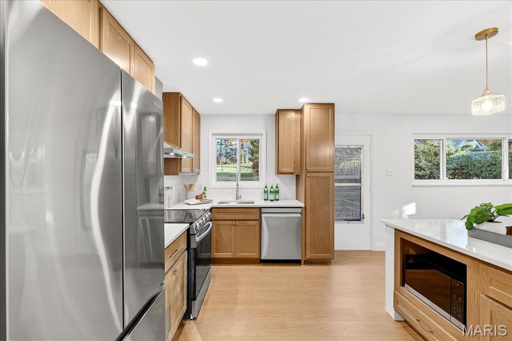 2 Thorncliff