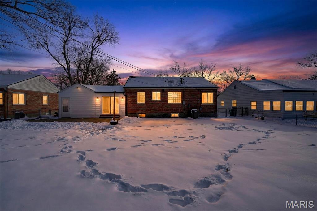 1335 Pinetree Lane