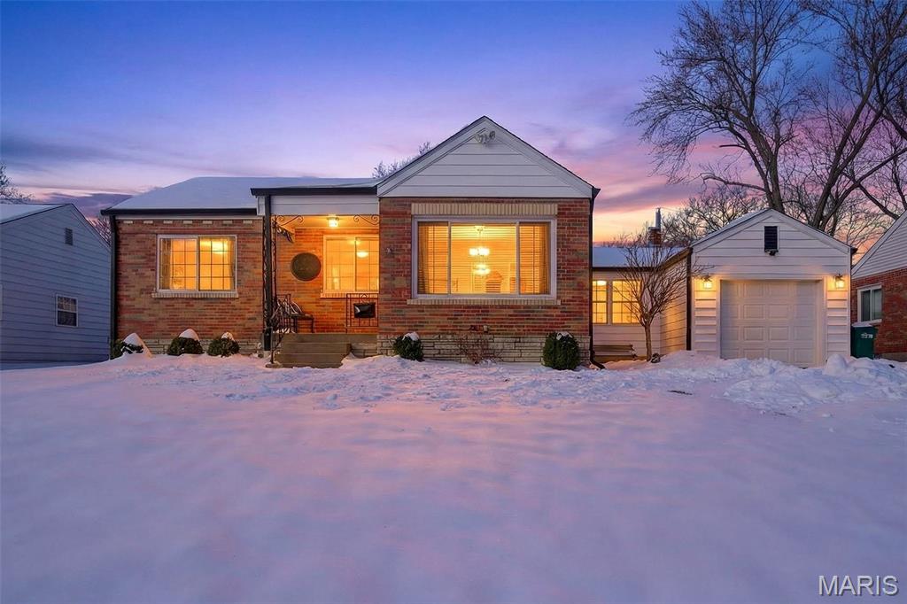 1335 Pinetree Lane