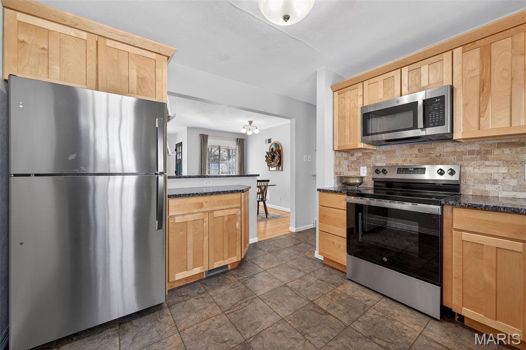 1335 Pinetree Lane