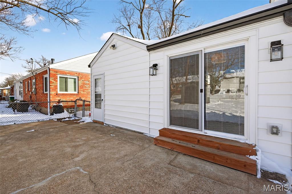 1335 Pinetree Lane