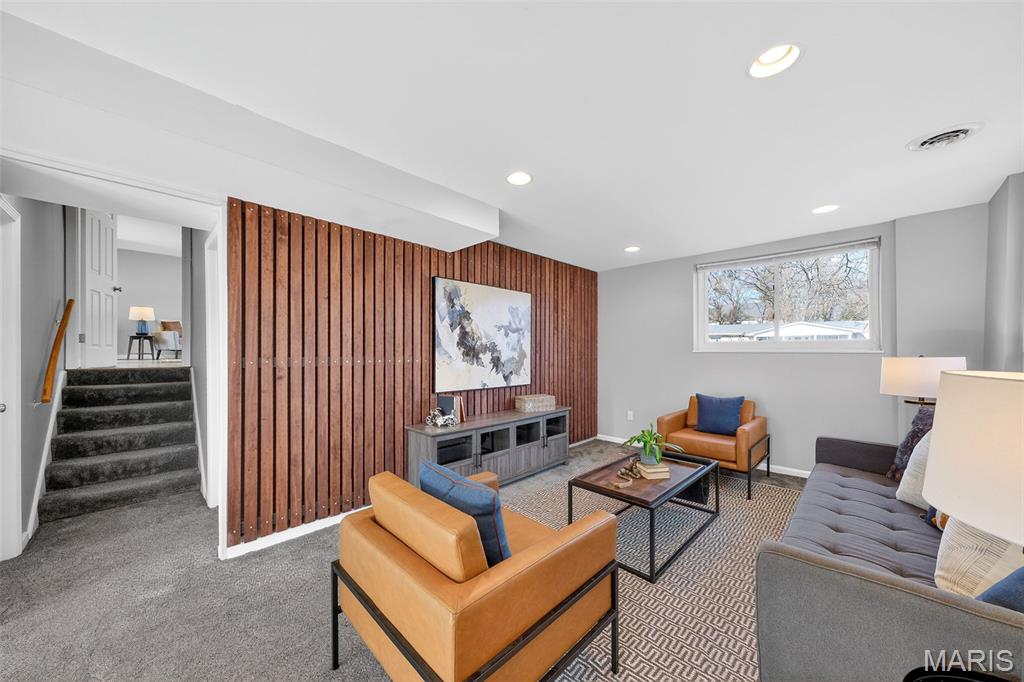 10 Barbre Court