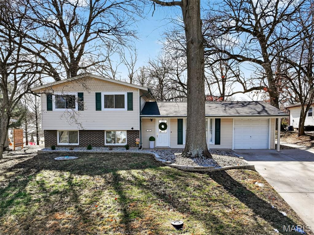10 Barbre Court