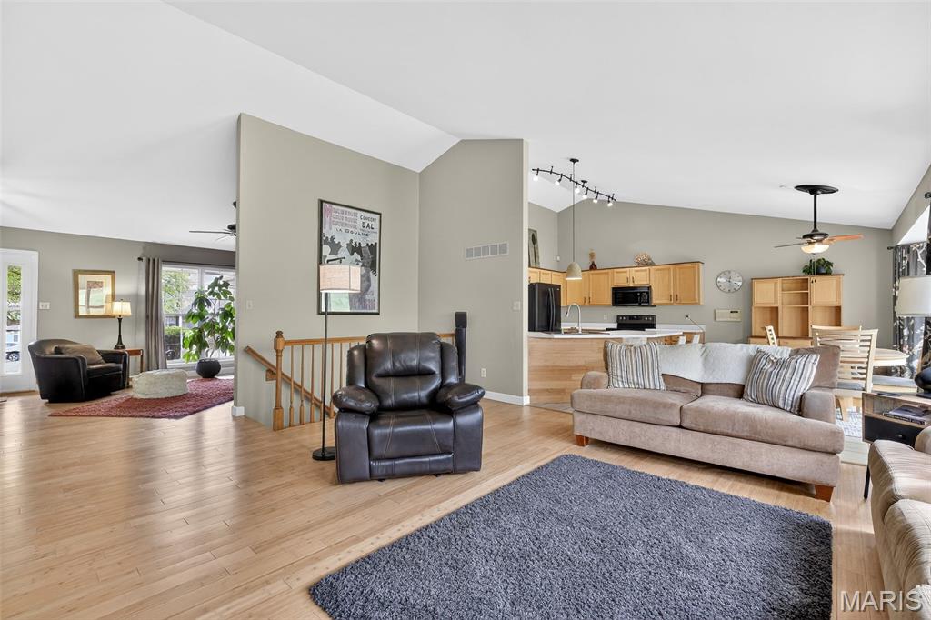 7 Autumn Valley Court