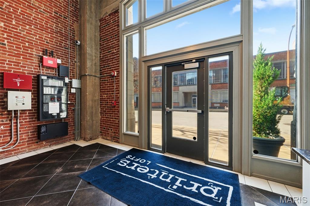 1627 Locust Street Unit: 305