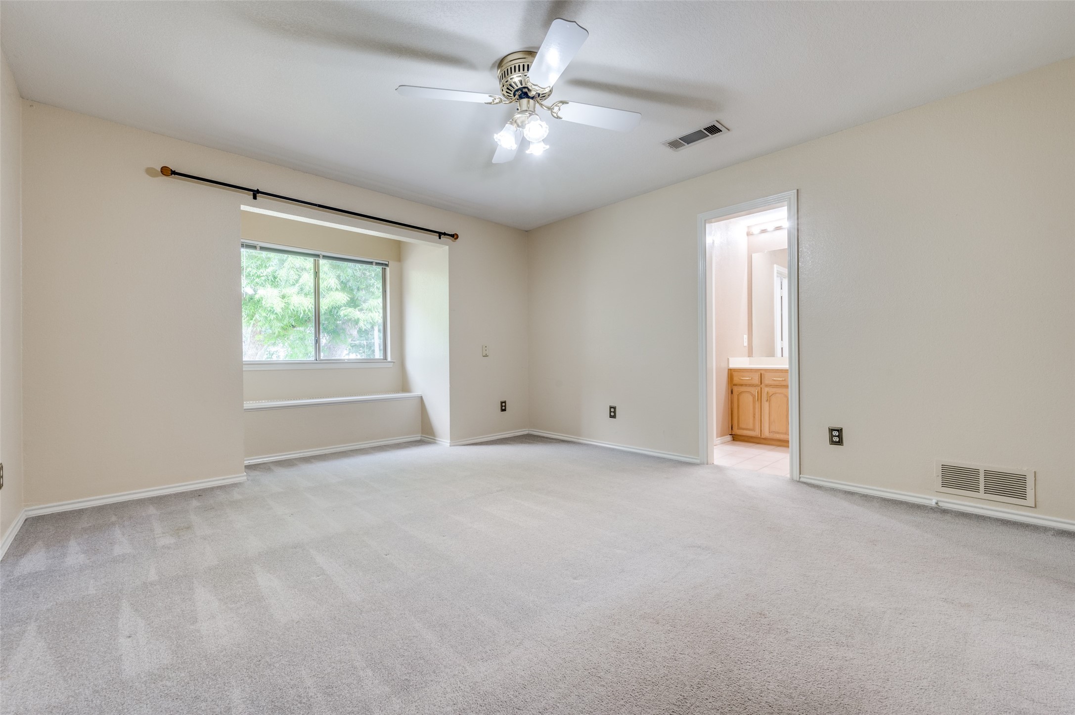 1106 Olde Towne Drive