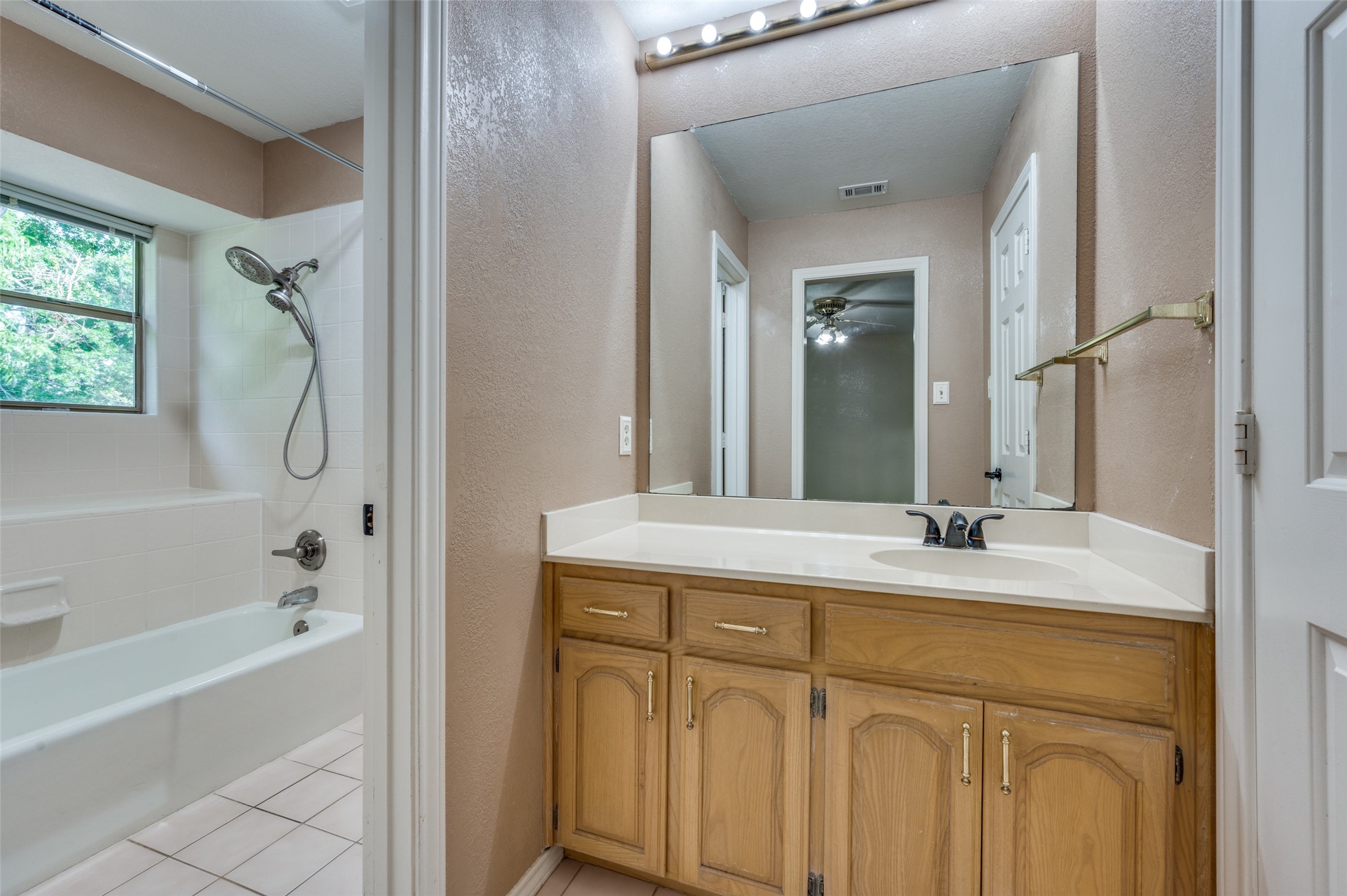 1106 Olde Towne Drive