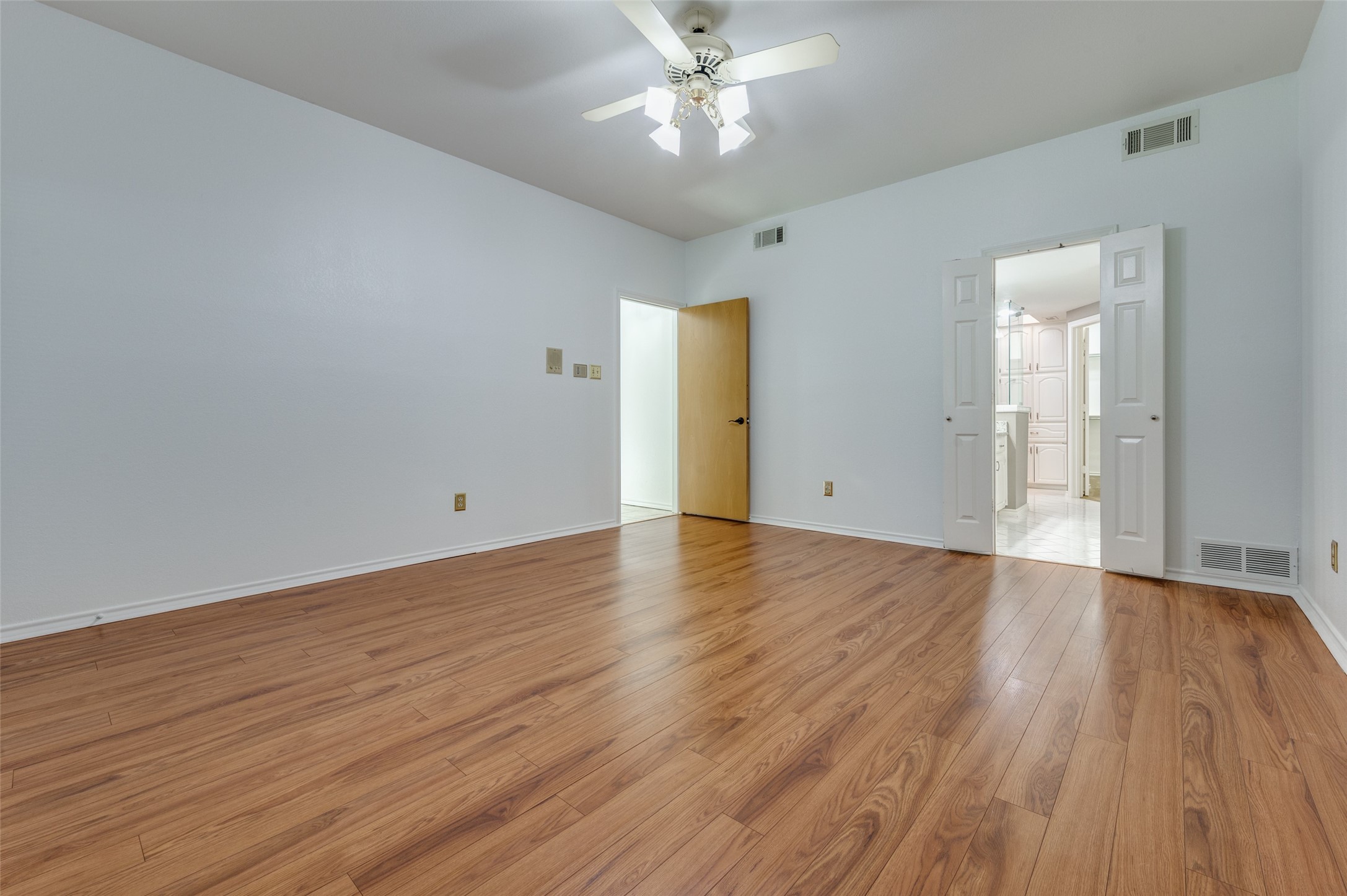 1106 Olde Towne Drive