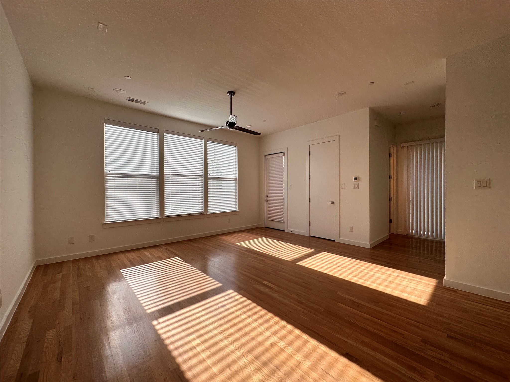 1510 N Washington 701