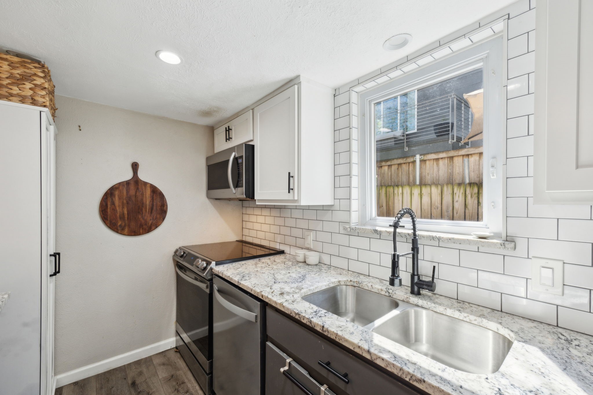 4023 Wycliff Avenue 104