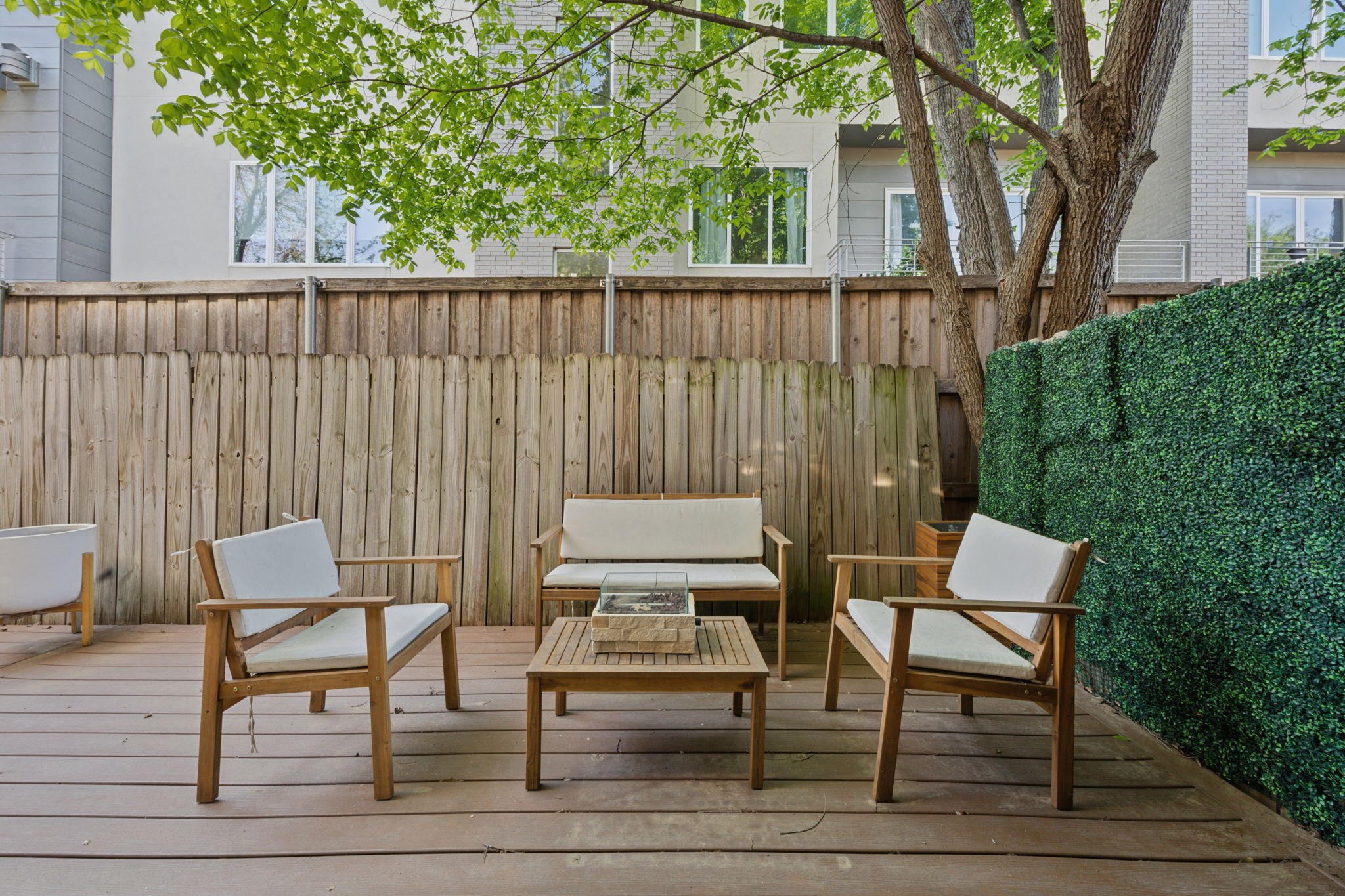 4023 Wycliff Avenue 104