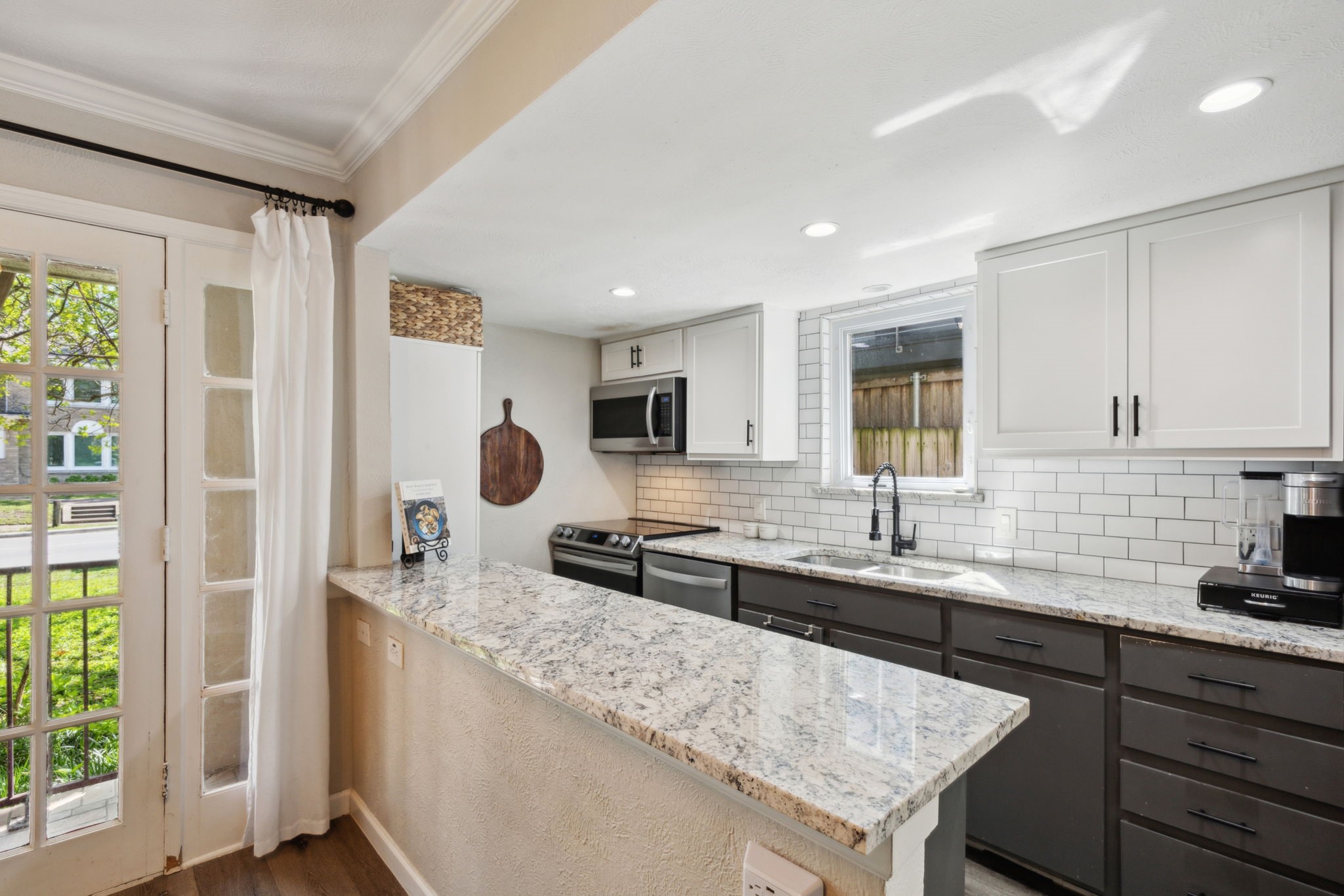 4023 Wycliff Avenue 104