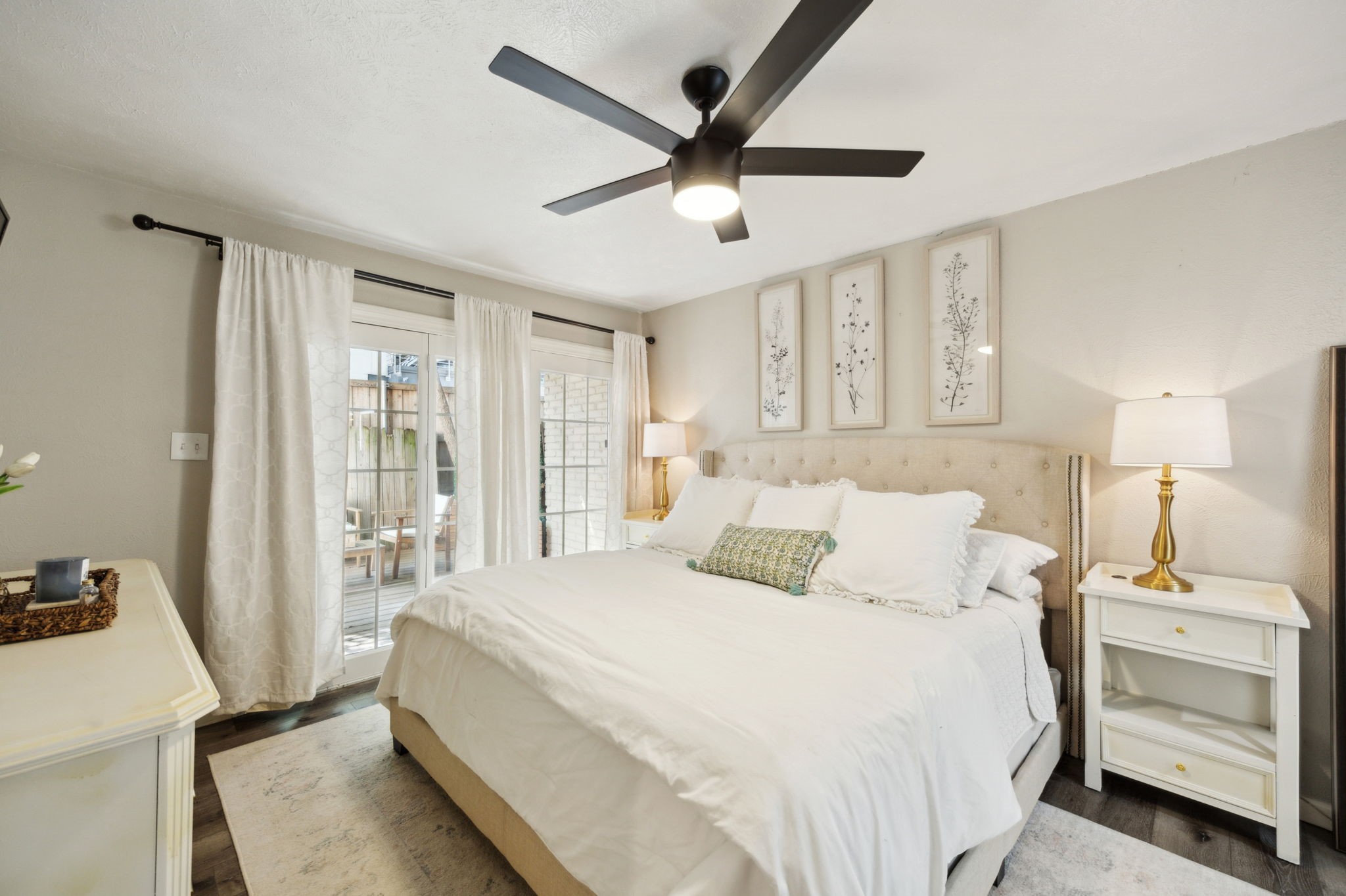 4023 Wycliff Avenue 104