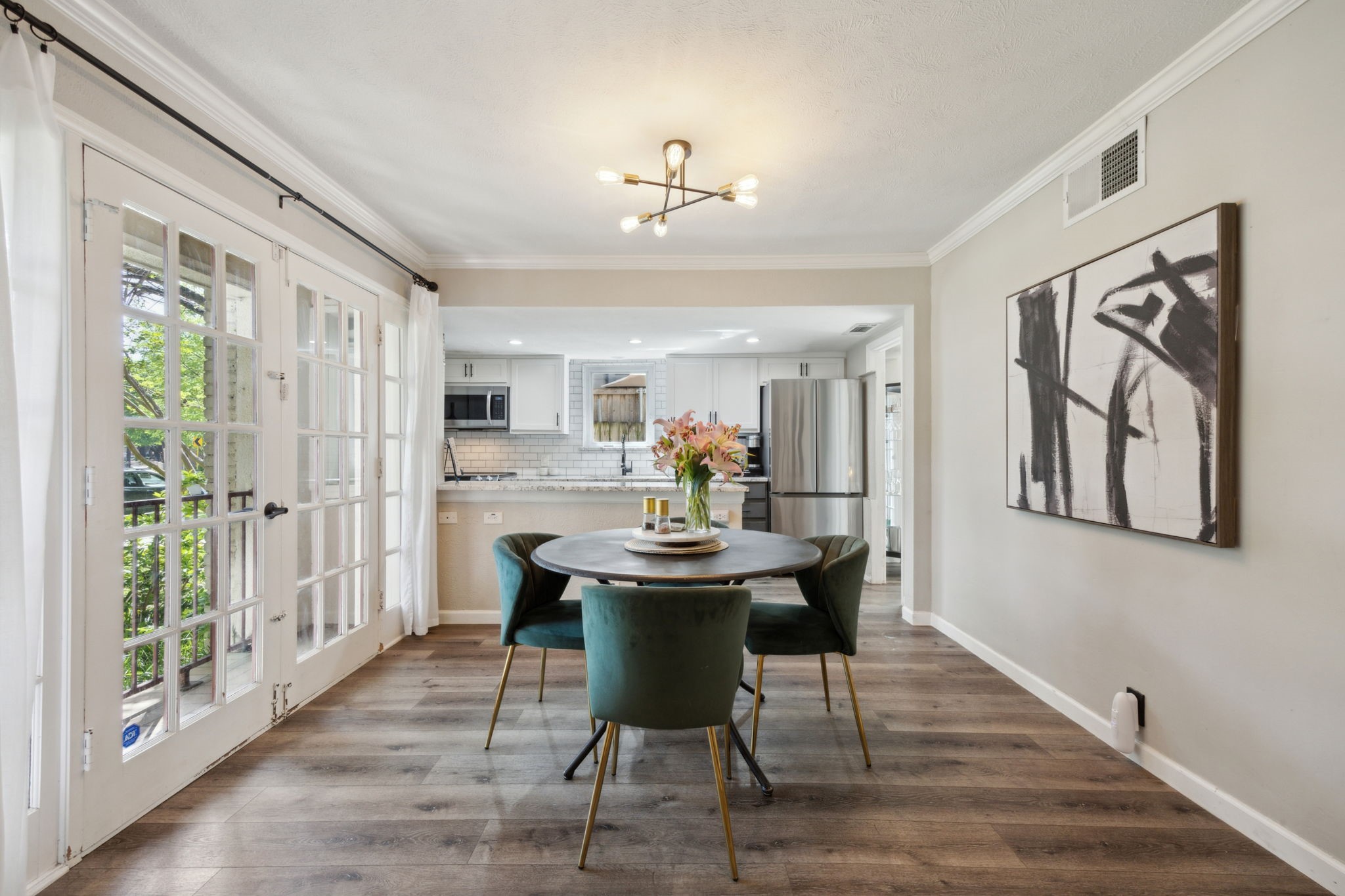 4023 Wycliff Avenue 104