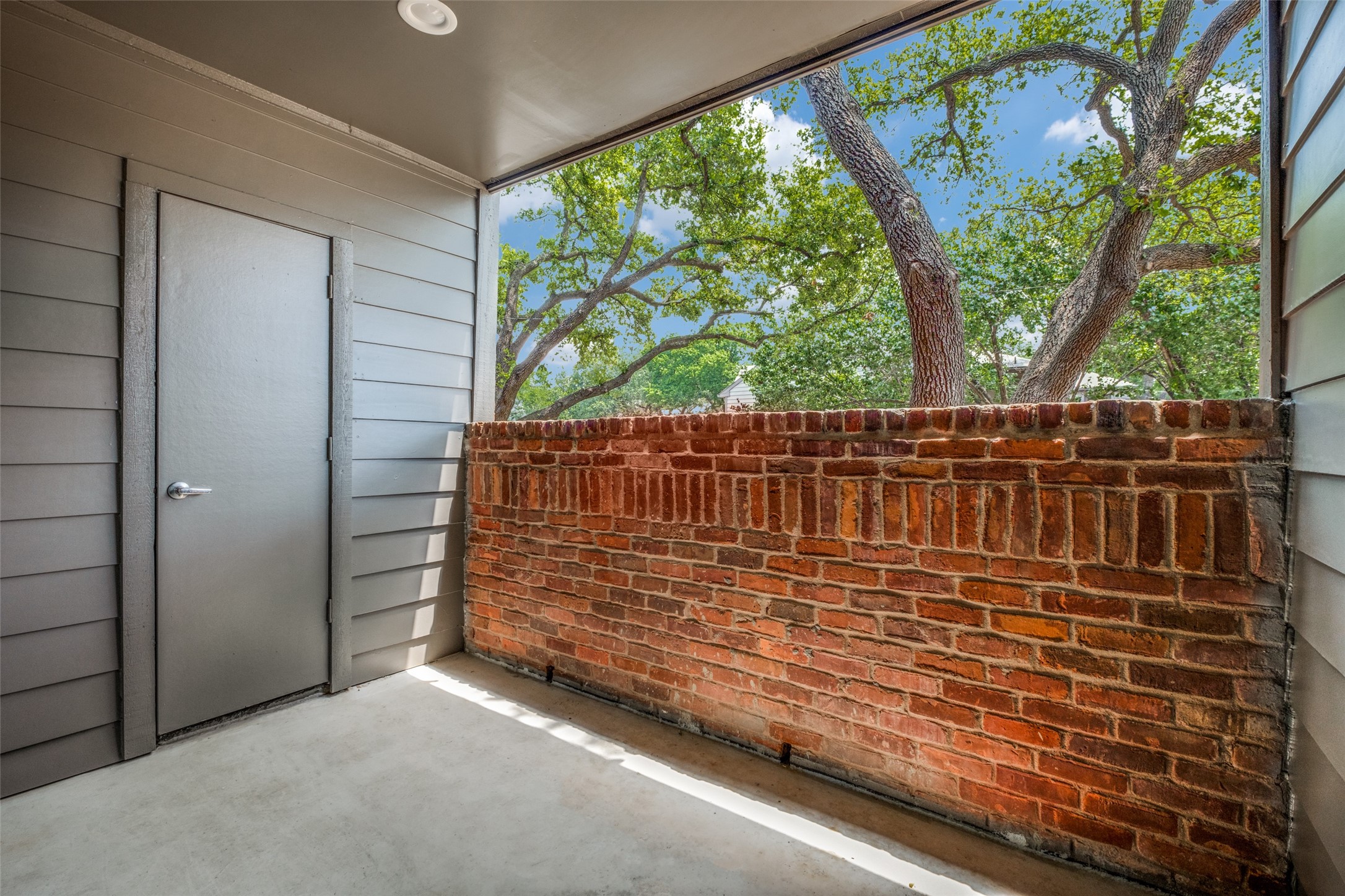 4501 Druid Lane 114
