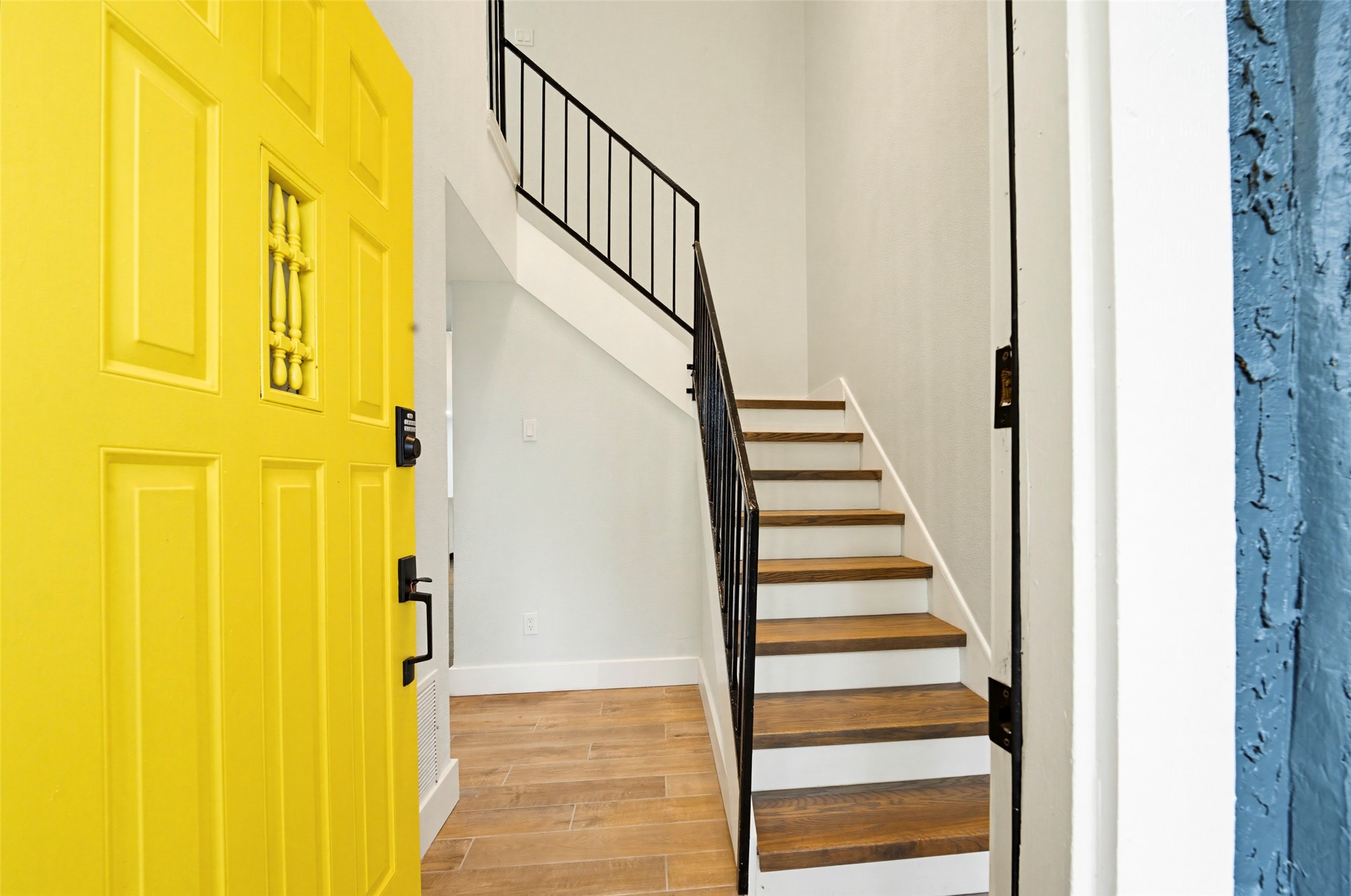 1860 Amber Lane