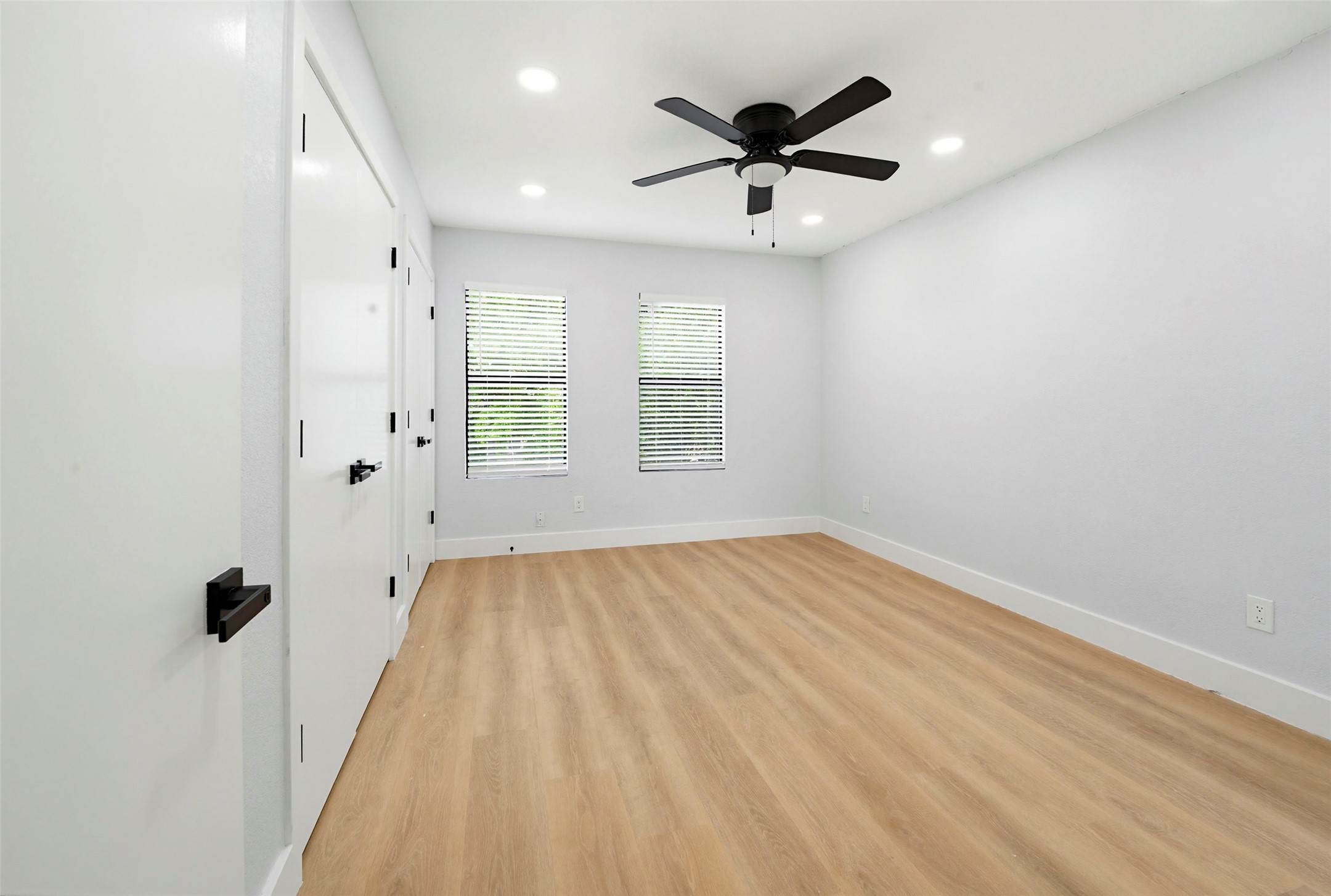 1860 Amber Lane
