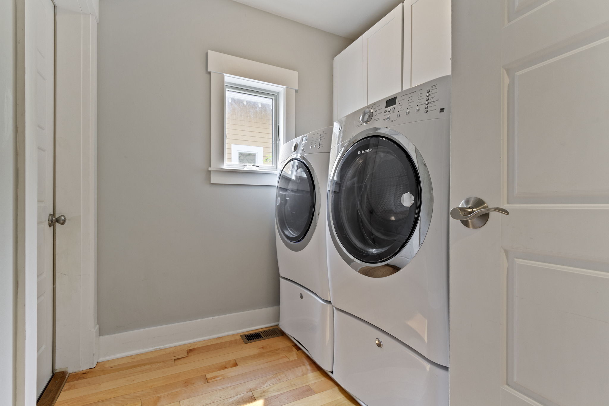 2247 Moon Shadow Lane