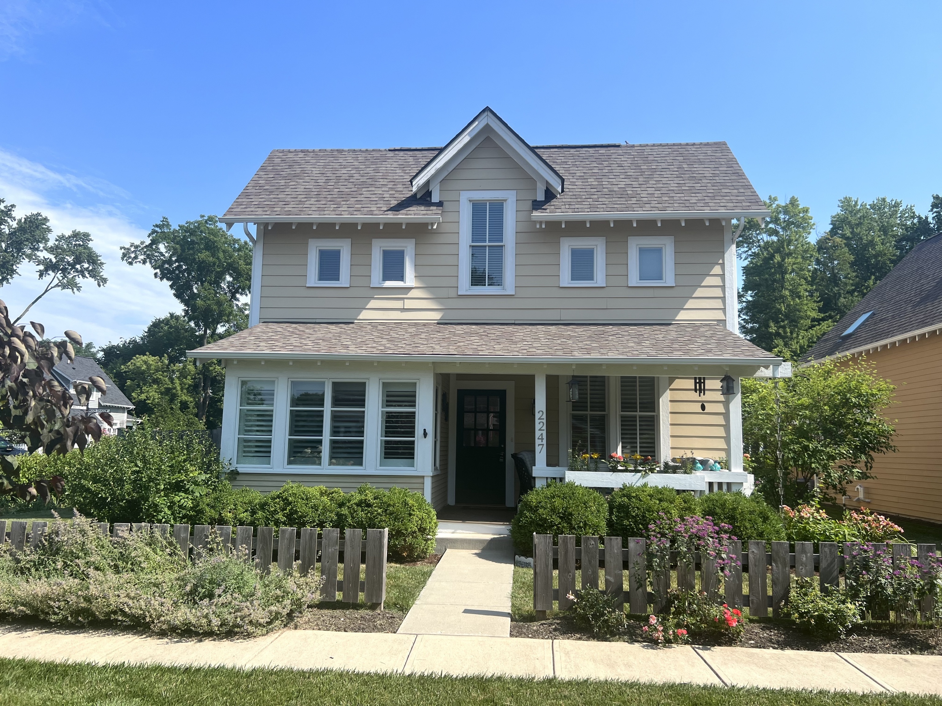 2247 Moon Shadow Lane